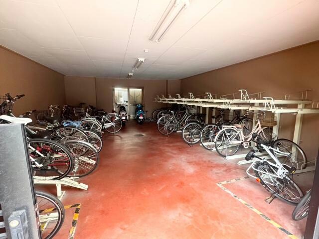 プチメゾン元浜館の物件外観写真