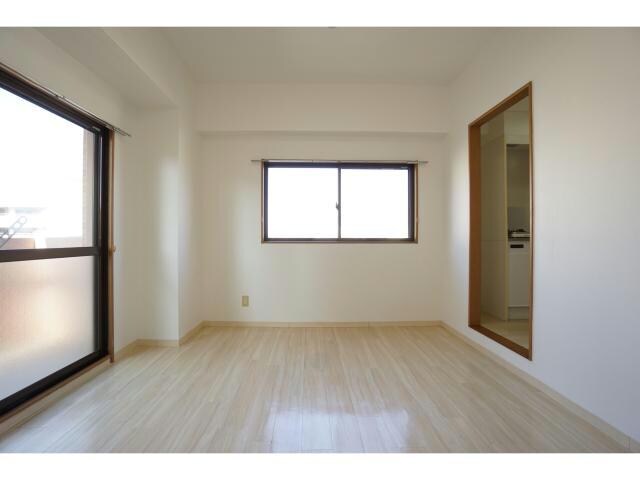 プチメゾン元浜館の物件内観写真