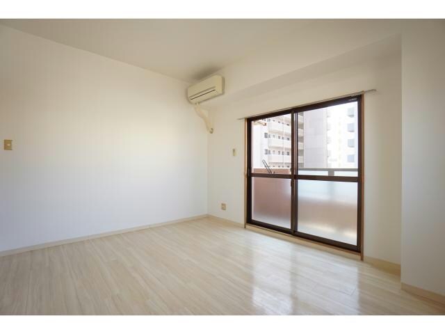 プチメゾン元浜館の物件内観写真