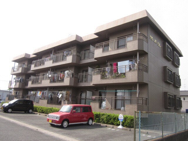 サンバークレーの物件外観写真