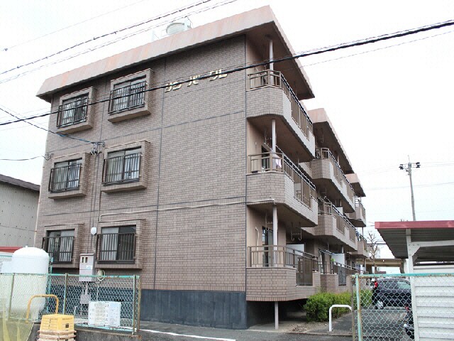 サンバークレーの物件外観写真