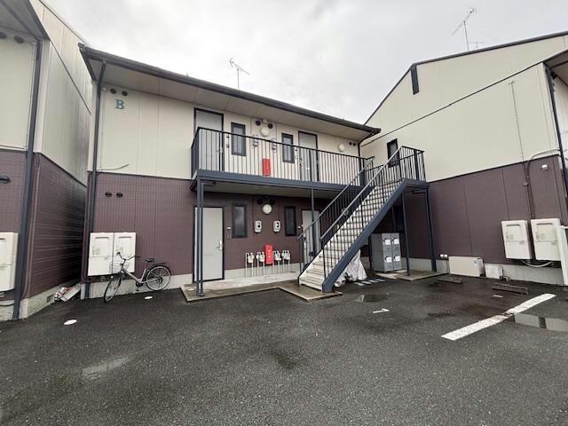 クローバーの物件外観写真