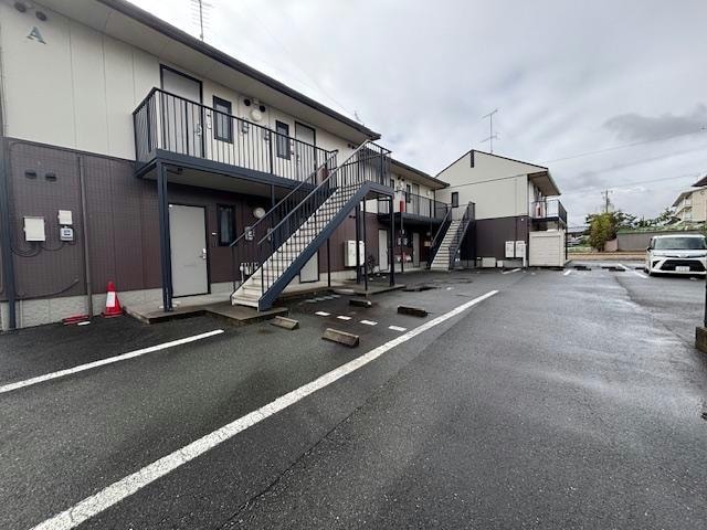 クローバーの物件外観写真