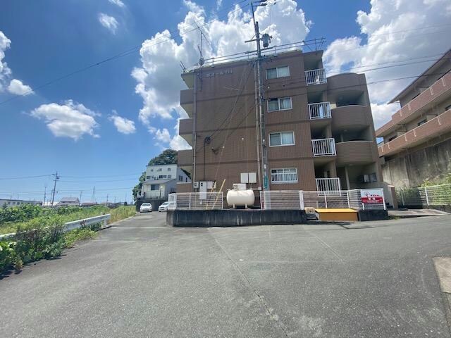 ポヌール半田の物件外観写真