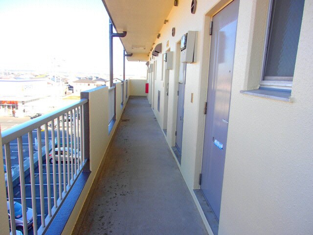 マンションストークⅦの物件外観写真