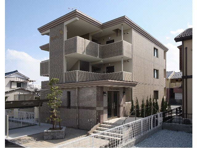 プランドールの物件外観写真