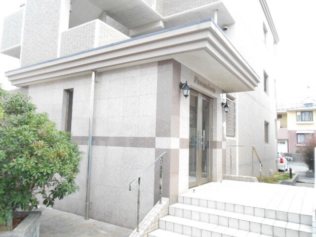 プランドールの物件外観写真