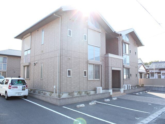 ラフィーネＡ・Ｂ（上西）の物件外観写真