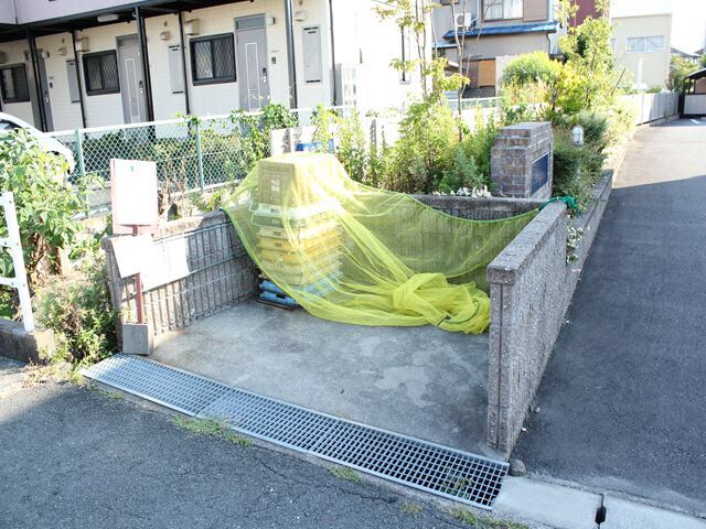 ラフィーネＡ・Ｂ（上西）の物件外観写真