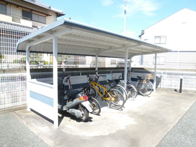 プリムヴェール（小松）の物件外観写真