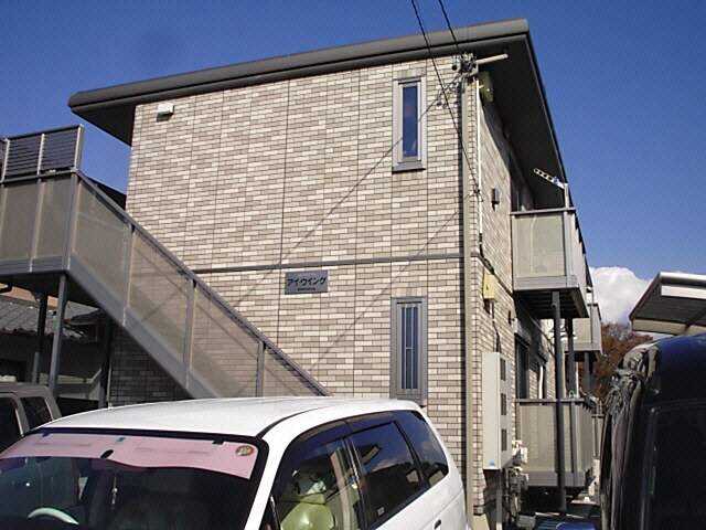 アイ・ウィングの物件外観写真