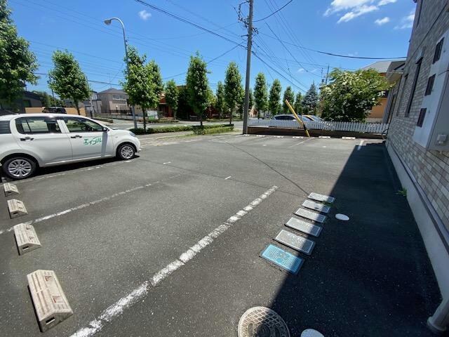 ルミエール・メイの物件外観写真