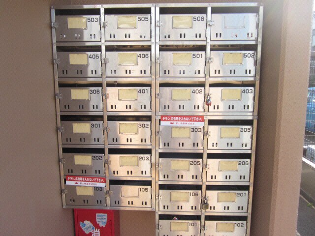 カモミール・ガーデンの物件外観写真