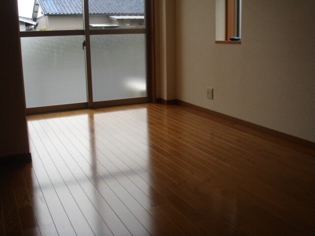 カリヨン西美薗Ｂの物件内観写真