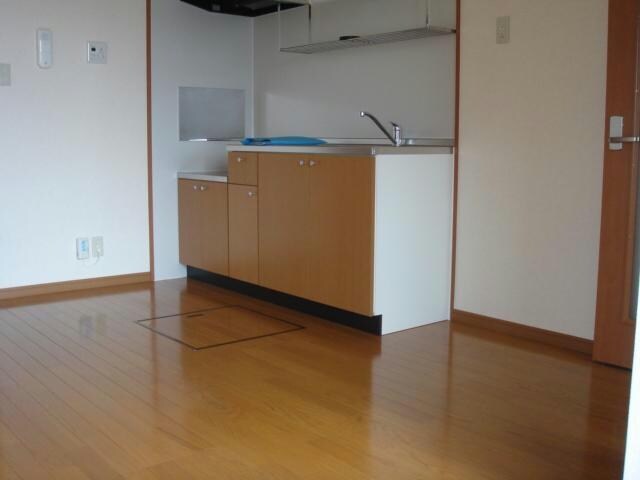 カリヨン西美薗Ｂの物件内観写真