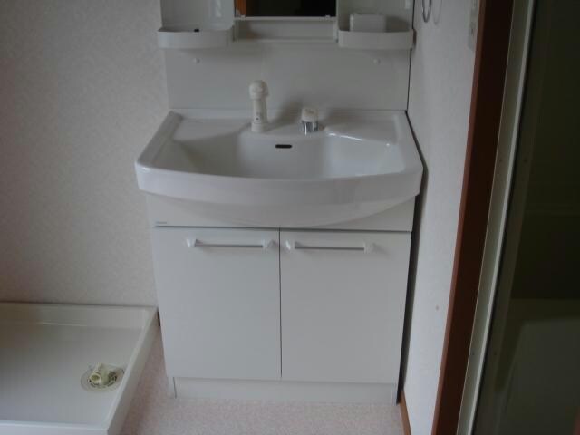 カリヨン西美薗Ｂの物件内観写真