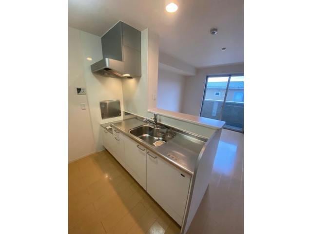 ロイヤルガーデン染地台Ａの物件内観写真