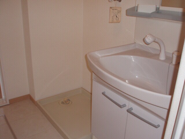 ラフィーネＡの物件内観写真