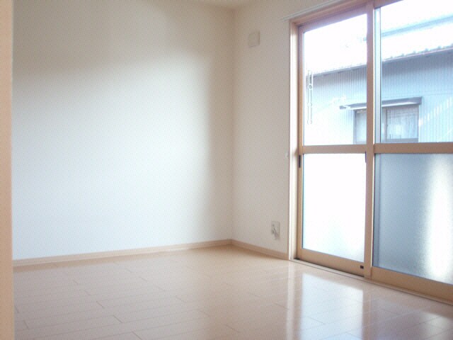 ラフィーネＡの物件内観写真