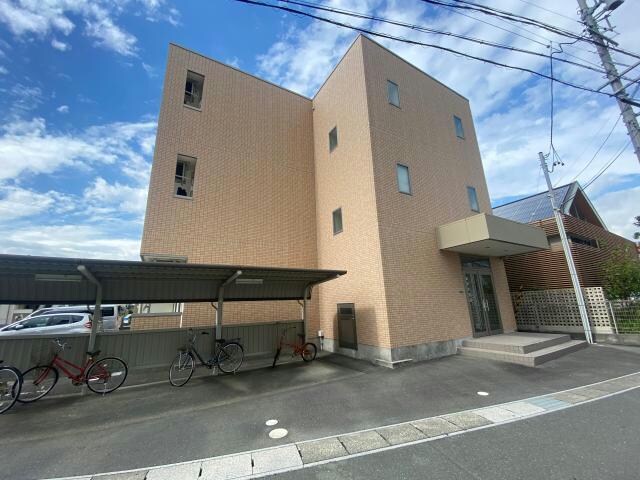 アベニュー上島Ⅱの物件外観写真