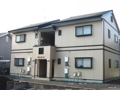 グランデーヌの物件外観写真