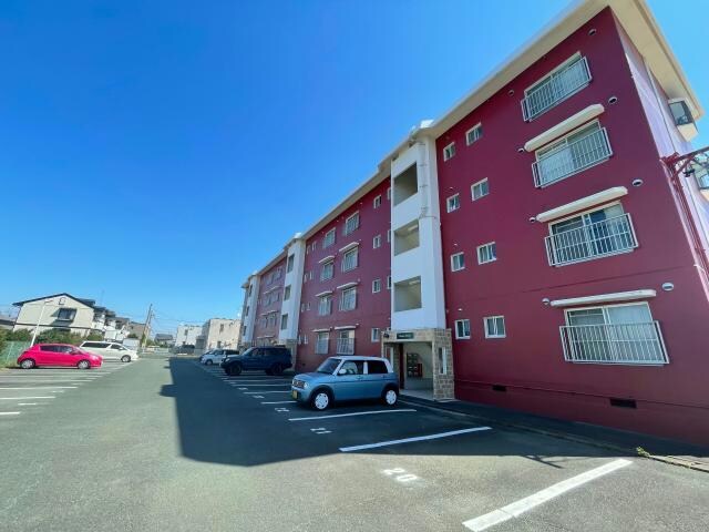 神谷マンションの物件外観写真