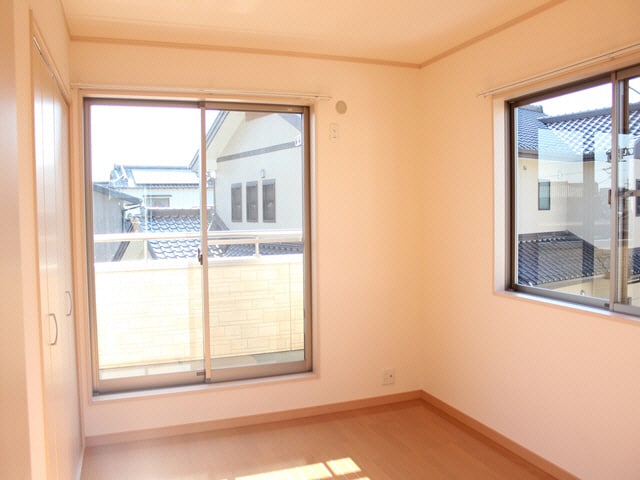 エレガントの物件内観写真