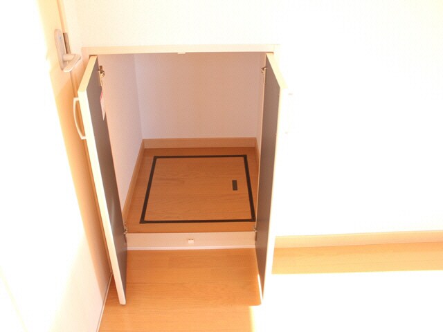 エレガントの物件内観写真