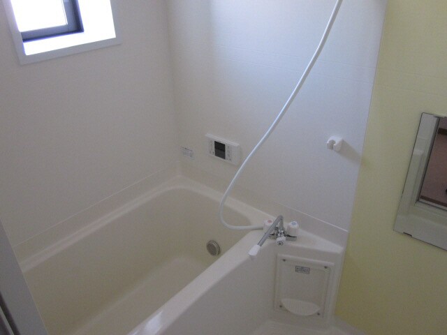 ユシェロＡ・Ｂの物件内観写真