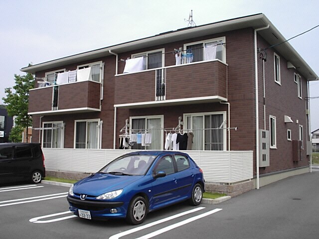 ロイヤルタウン染地台Ａの物件外観写真