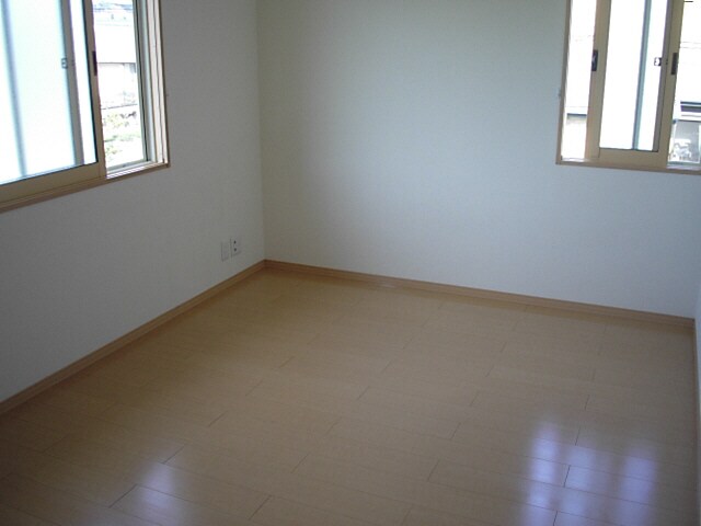 ロイヤルタウン染地台Ａの物件内観写真