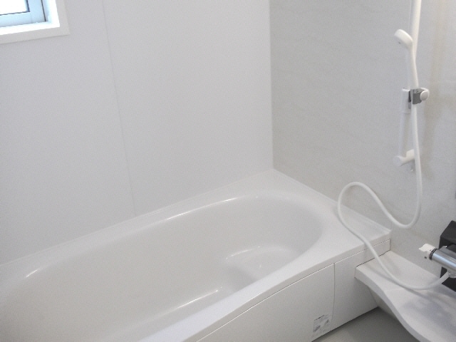 ヴィラ・ソレイユの物件内観写真