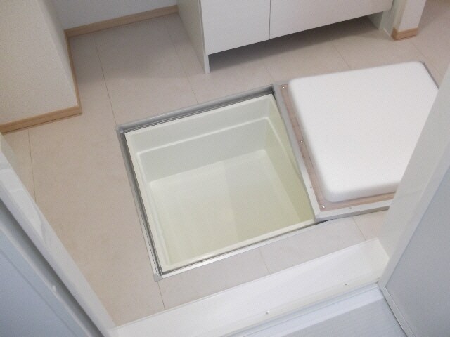 ヴィラ・ソレイユの物件内観写真