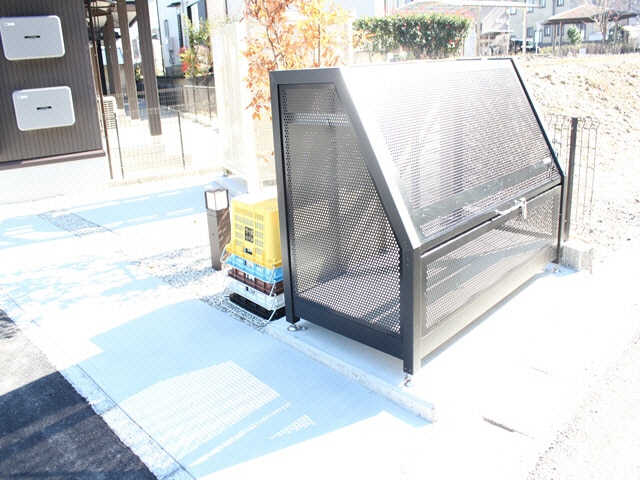 春夏冬の物件外観写真