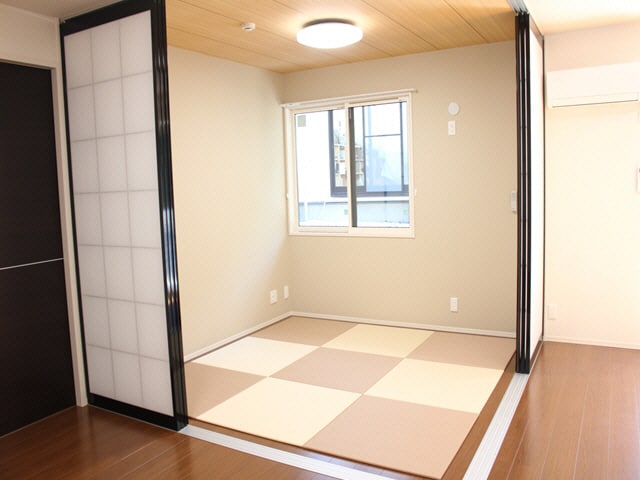 春夏冬の物件内観写真