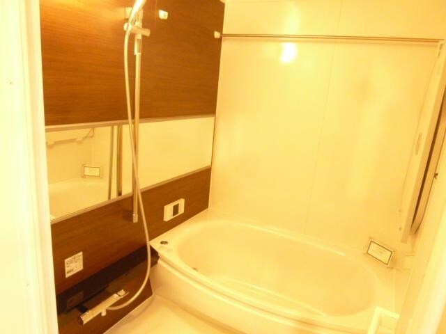 シュプリーム小松の物件内観写真