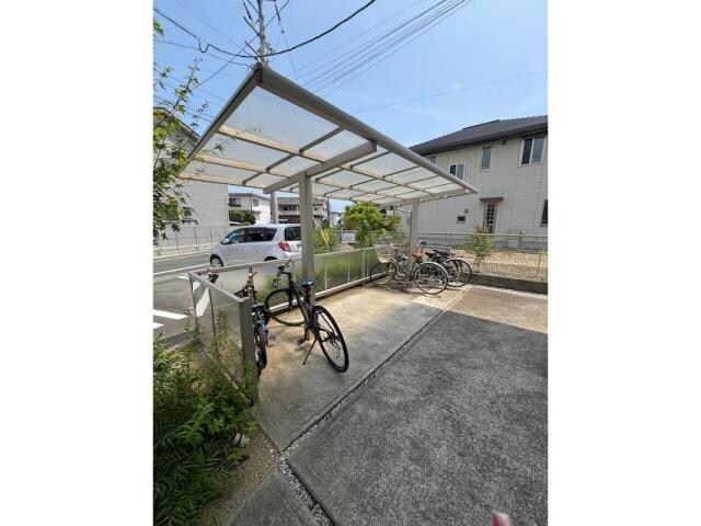 シュプリーム小松の物件外観写真