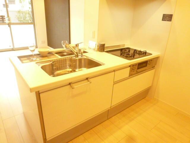 シュプリーム小松の物件内観写真