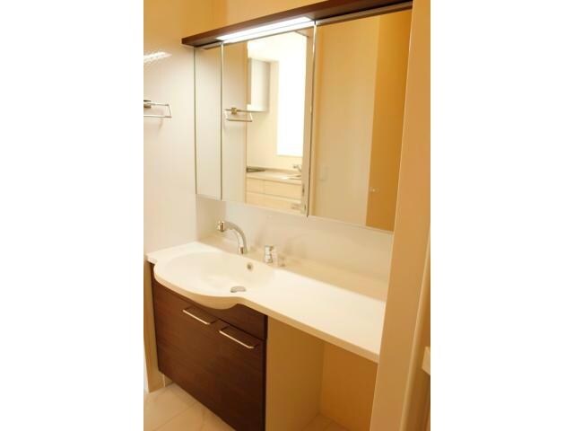 ルーチェソラーレの物件内観写真