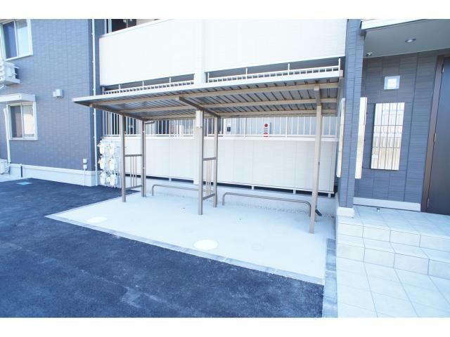 メゾンレーヴの物件外観写真