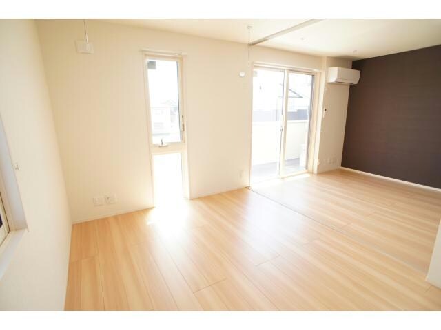 メゾンレーヴの物件内観写真