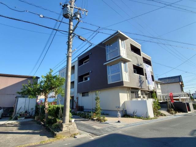 アプリーレの物件外観写真