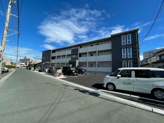 サンリット宮竹の物件外観写真