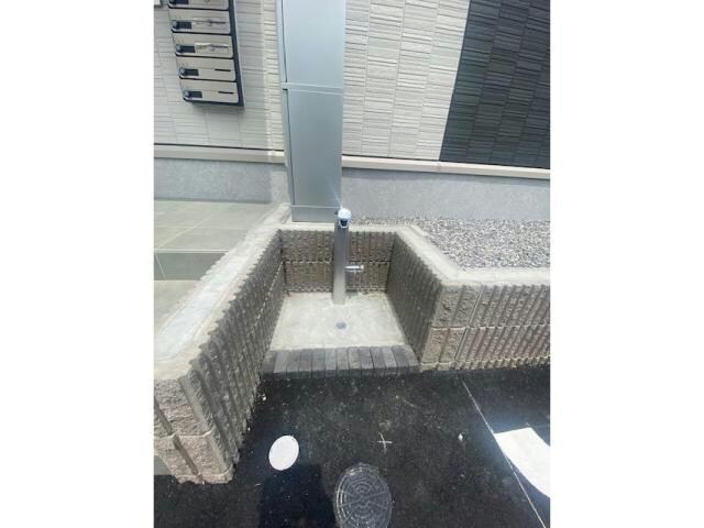 ラ・メゾンマロニエの物件外観写真