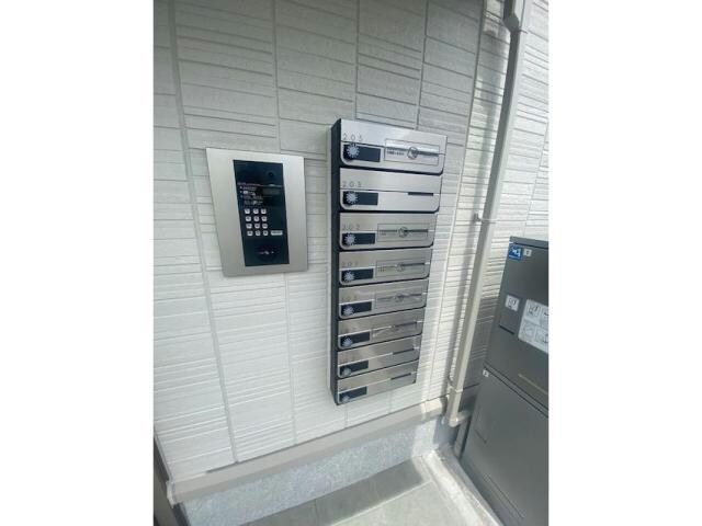 ラ・メゾンマロニエの物件外観写真