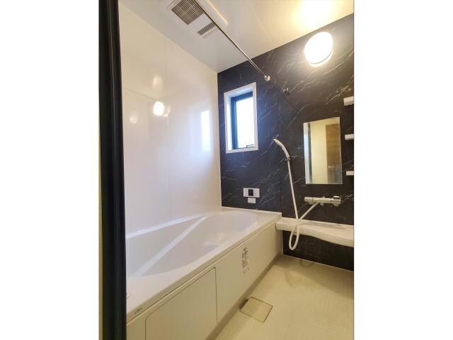 船越町戸建の物件内観写真