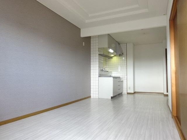 パープルメゾンの物件内観写真