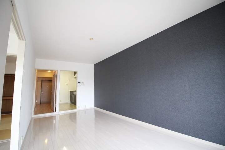 コロニアルリビング西島田ウエストタワーの物件内観写真