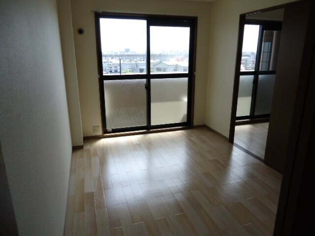 ベルグランデ高柳の物件内観写真