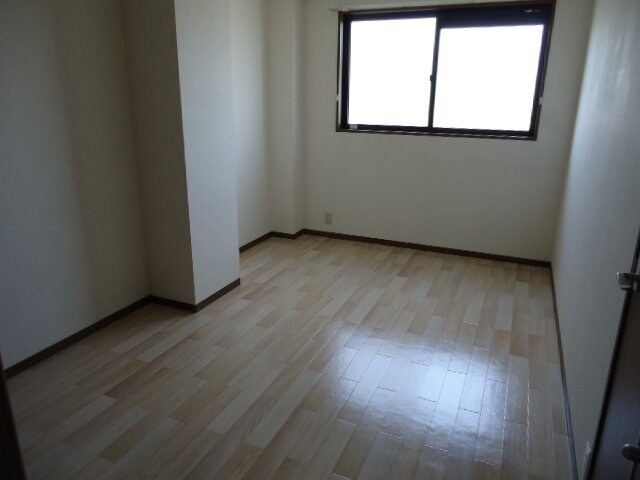 ベルグランデ高柳の物件内観写真